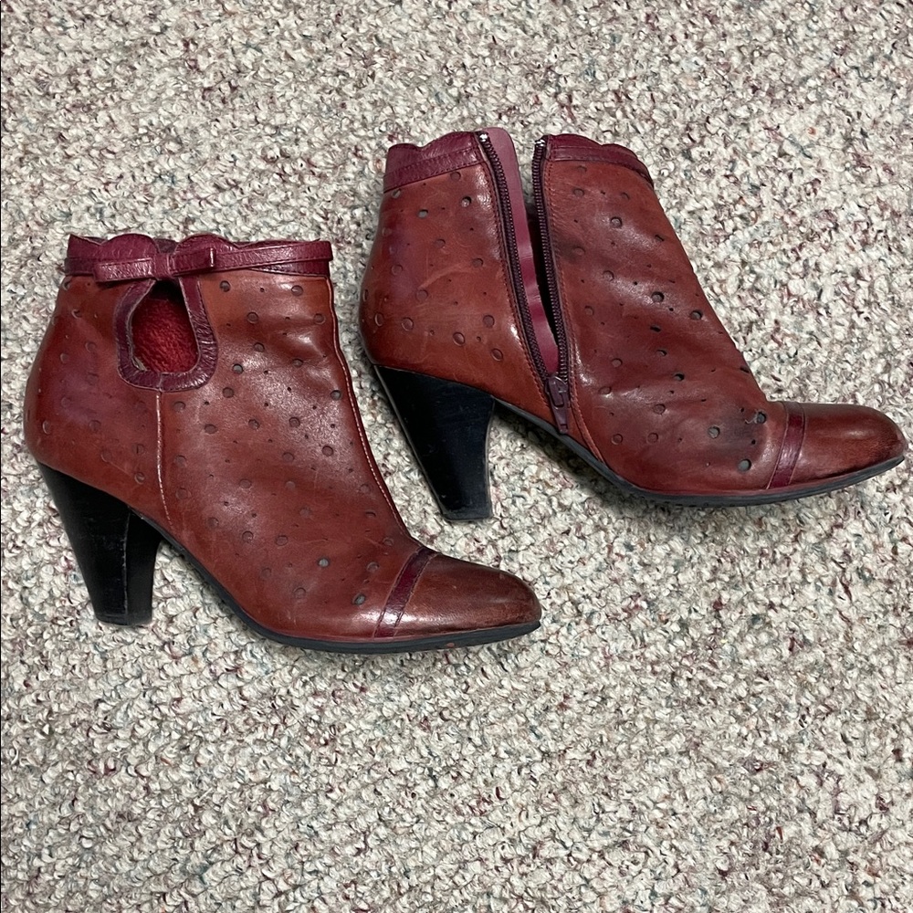 Miz mooz Charla leather faux fur lined bow accent boots - Picture 4 of 8